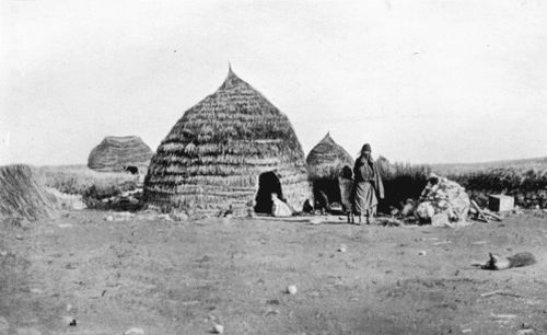 A CENTRAL MOROCCO HOMESTEAD (NULLAS).