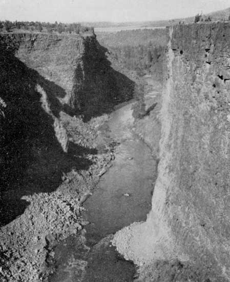 Crooked River Canyon, now spanned by a railroad bridge