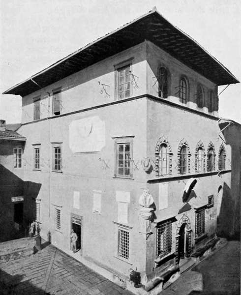 BARGA — PALAZZO MUNICIPALE E BUSTO A PIETRO ANGELIO.