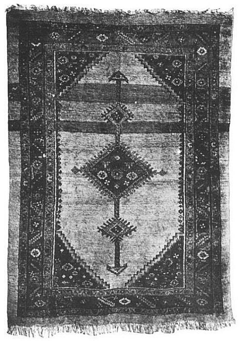 HAMADAN RUG.